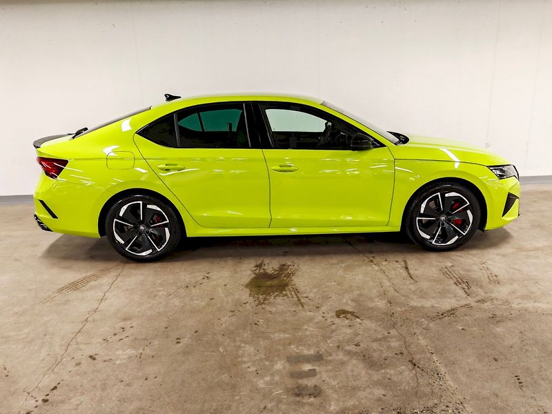 Škoda Octavia (2025) 2.0 TSI 195 kW DSG RS - fotka 27 z 32