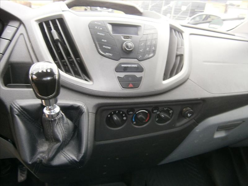 Ford Transit 2,2 TDCI L3 92 KW - fotka 8 z 10