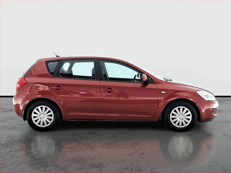 Kia Ceed (2007) 1.4 CVVT, Serv.kniha, nová STK - fotka 6 z 16