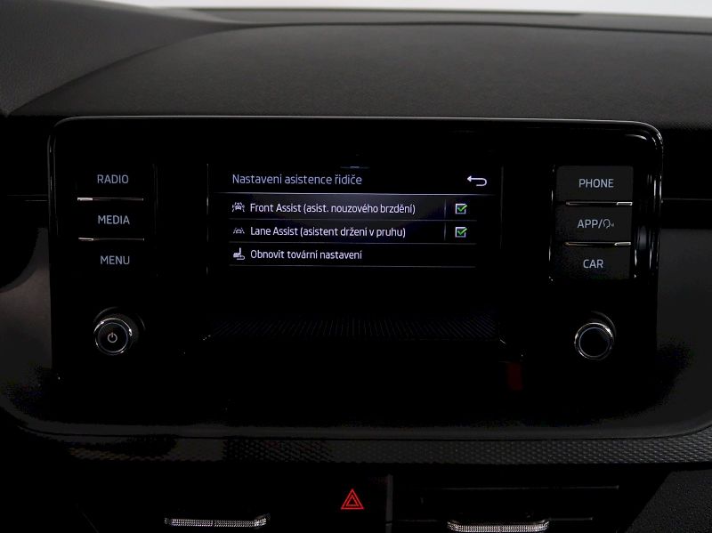 Škoda Scala (2019) ACTIVE 1.0TSI 70KW - fotka 21 z 31
