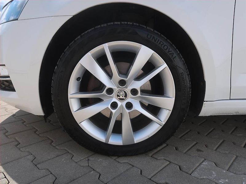 Škoda Octavia (2018) Style 2.0 TDI, Navi, Tempomat - fotka 15 z 18