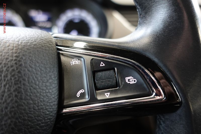 Škoda Octavia (2017) 2.0 TDi 4x4, 2.maj,ČR, L&K - fotka 17 z 25