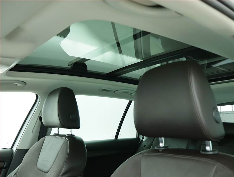 Škoda Octavia (2015) Scout 1.8 TSI, 4X4, Automat - fotka 18 z 18
