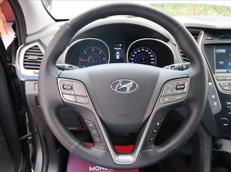 Hyundai Santa Fe 2,2 CRDi,145kW,NovéČR,Premium - fotka 19 z 37