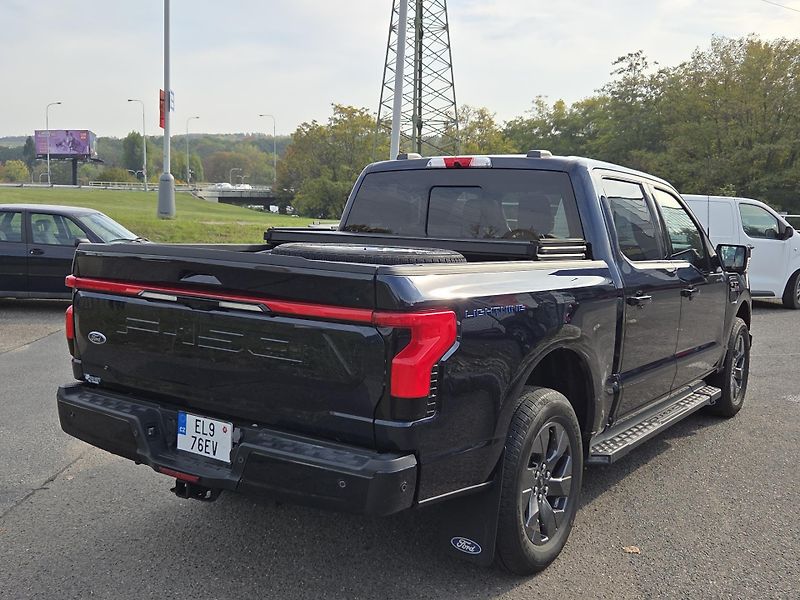 Ford F-150 (2023) ELEKTRO - LIGHTNING - fotka 4 z 19
