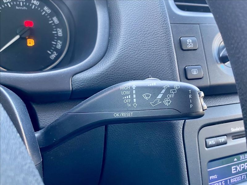 Škoda Fabia 1,6 TDI CR 55kW Active Combi - fotka 24 z 38