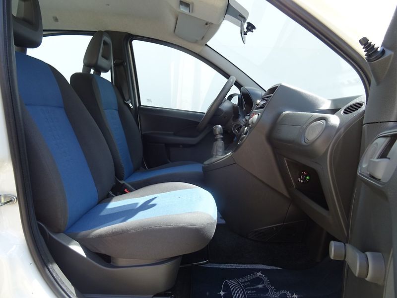 Fiat Panda (2011) 1.2i,51kW,klimatizace - fotka 12 z 21