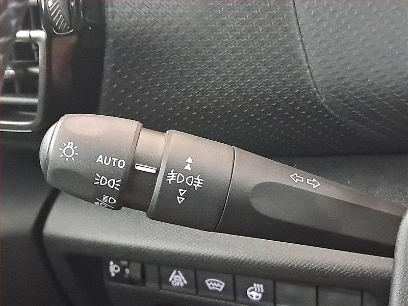 Citroën C4 (2021) 1.2 PureTech, ČR,1.maj - fotka 20 z 21