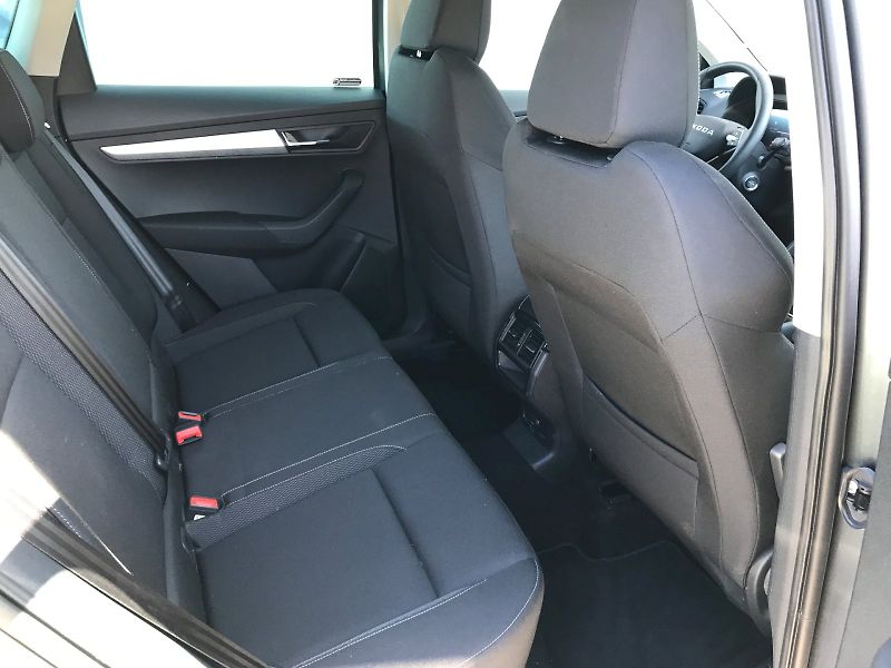 Škoda Karoq (2025) SEL TS 110/1.5 M6F - fotka 14 z 27