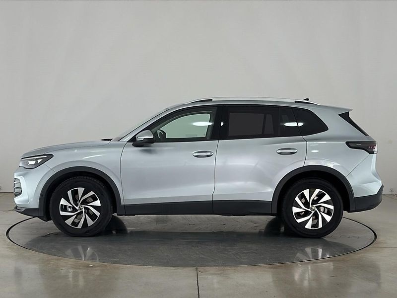 Volkswagen Tiguan People DSG - fotka 3 z 31