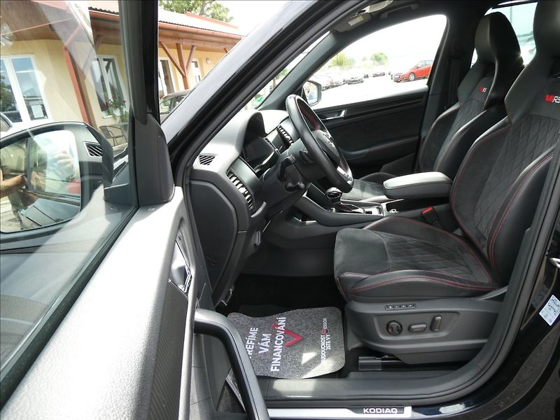 Škoda Kodiaq 2,0 TDi176kW RS 4x4 DSG 7.míst - fotka 22 z 50