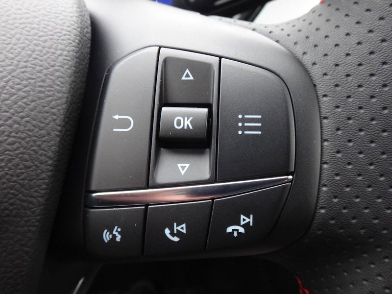 Ford Kuga (2022) ST-Line X, 1.5EcoBoost 110kW/1 - fotka 19 z 24