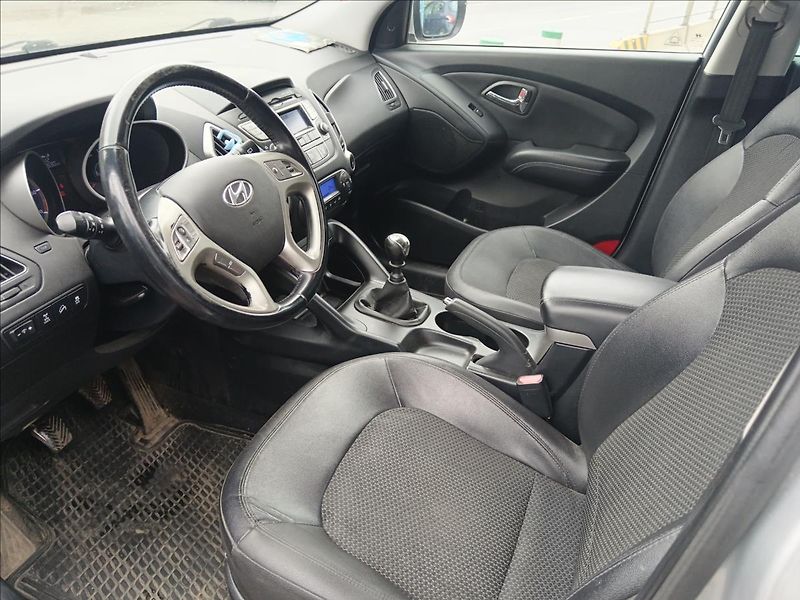 Hyundai ix35 2,0 CRDi - fotka 16 z 23