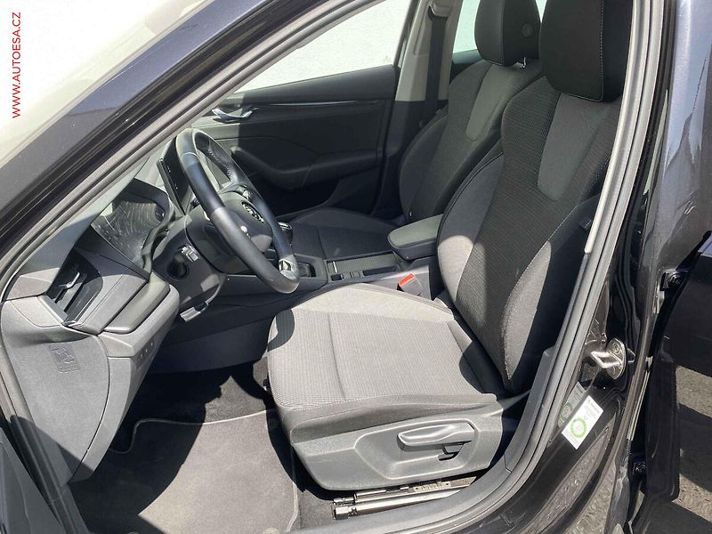 Škoda Octavia (2022) 2.0 TDi, Ambition, Webasto - fotka 9 z 22
