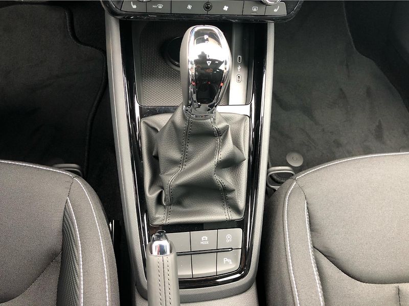 Škoda Kamiq 1.0 TSi DSG 7st. MONTE CARLO - fotka 23 z 30