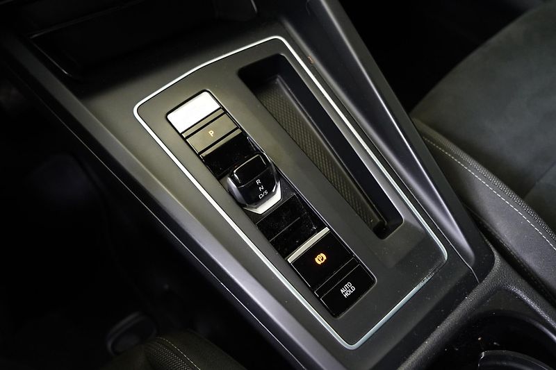 Volkswagen Golf - fotka 23 z 32