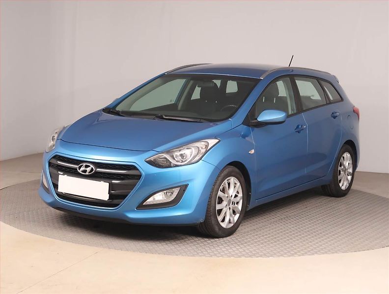Hyundai i30 (2017) 1.6 GDI, ČR,1.maj, Serv.kniha - fotka 2 z 15
