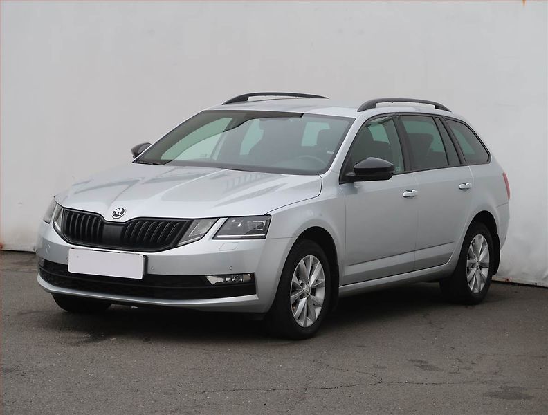 Škoda Octavia (2020) Style 1.6 TDI, Serv.kniha - fotka 2 z 25