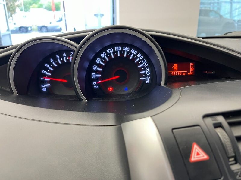 Toyota Verso 1.8 Valvematic Active - fotka 16 z 24