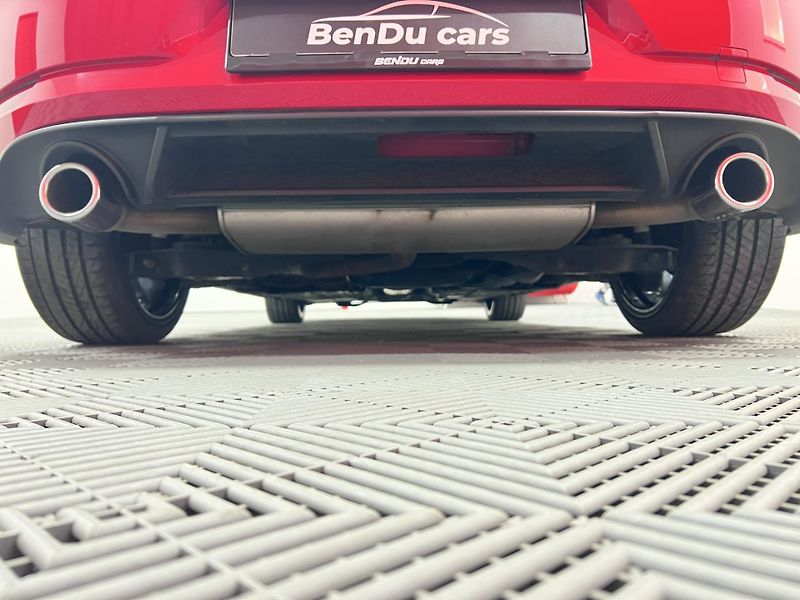 Volkswagen Golf GTI Performance 180 kW - fotka 8 z 50