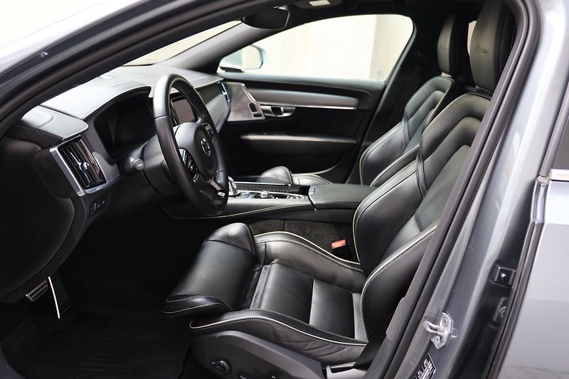 Volvo S90 (2018) T8 R-Design - fotka 7 z 26