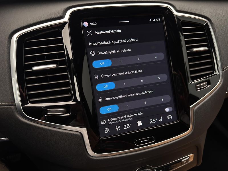 Volvo XC90 T8 AWD RECHARGE DARK PLUS CZ  - fotka 39 z 51
