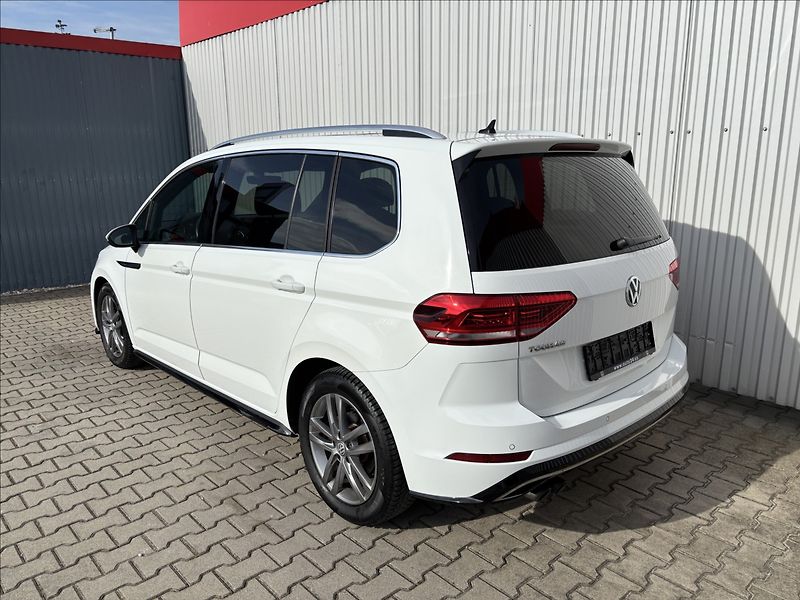 Volkswagen Touran 1.4 TSi R-line 7.míst - fotka 3 z 21