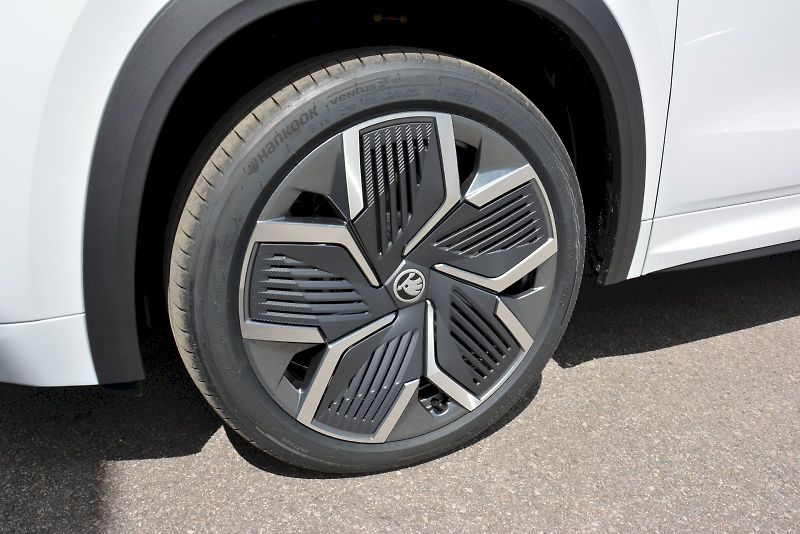 Škoda Kodiaq (2026) SportLine 2,0 TSI 150 kW 7 AP - fotka 16 z 22