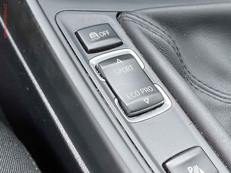 BMW Řada 2 (2019) 2.0d 218d, ČR, LED, navi - fotka 14 z 18