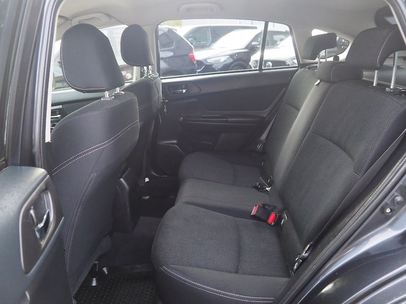 Subaru XV (2013) 2.0D 4x4 - fotka 12 z 34