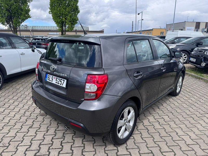 Toyota Urban Cruiser (2010) 1,3i 74 KW SPOJKA STK - fotka 6 z 45