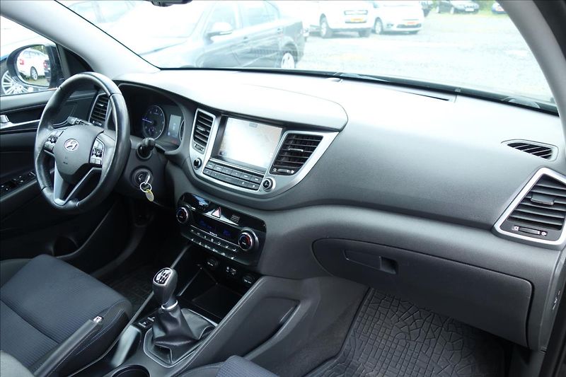 Hyundai Tucson 1,7 CRDi 85KW, ČR, NAVIGACE. - fotka 12 z 38
