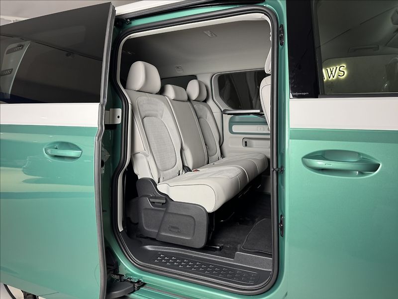 Volkswagen ID.Buzz Pro 150kW IQ Light 360° Kamera - fotka 13 z 50