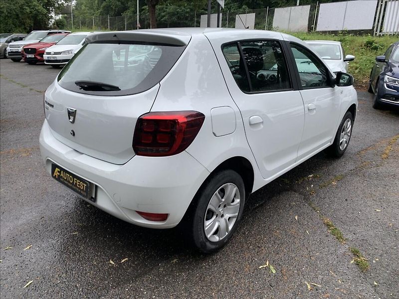 Dacia Sandero 1,0 SCe ČR,KLIMATIZACE - fotka 6 z 17
