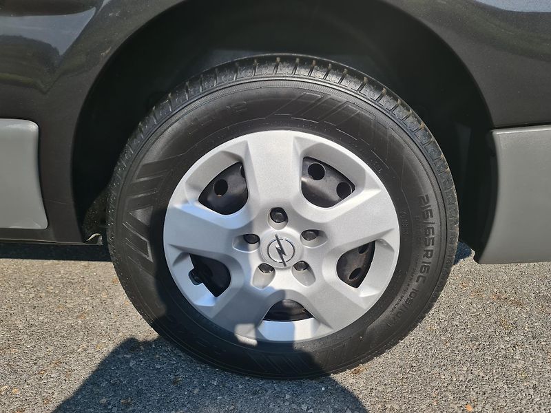 Opel Vivaro (2012) LONG 2.0 CDTi HRADEC KRÁLOVÉ - fotka 72 z 89