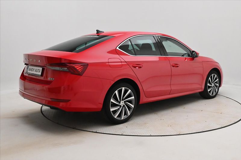 Škoda Octavia 1,0 TSI e-TEC 81kW DSG Style Z - fotka 5 z 33