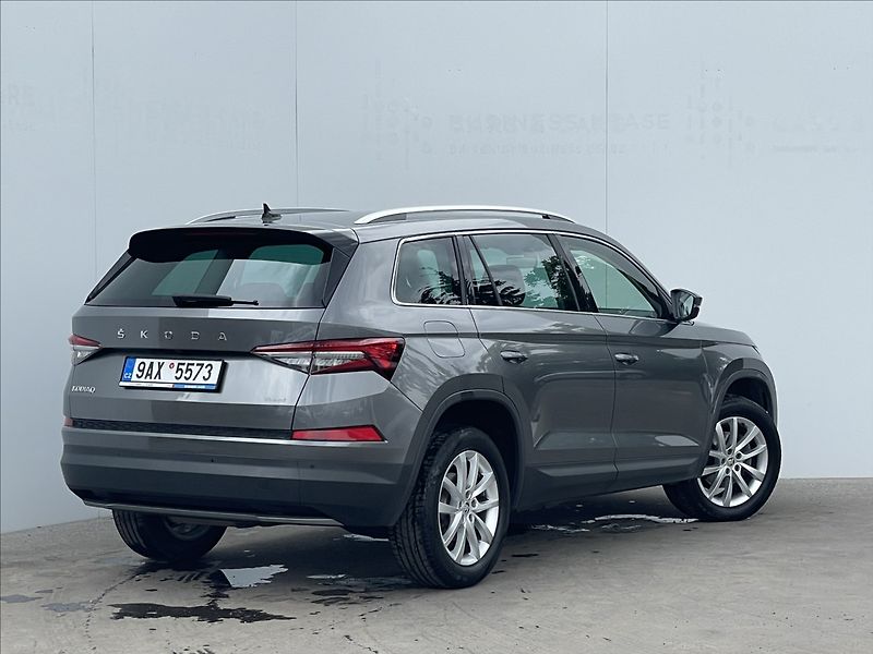 Škoda Kodiaq 2,0 TDI DSG Style NAVI+ACC - fotka 3 z 23