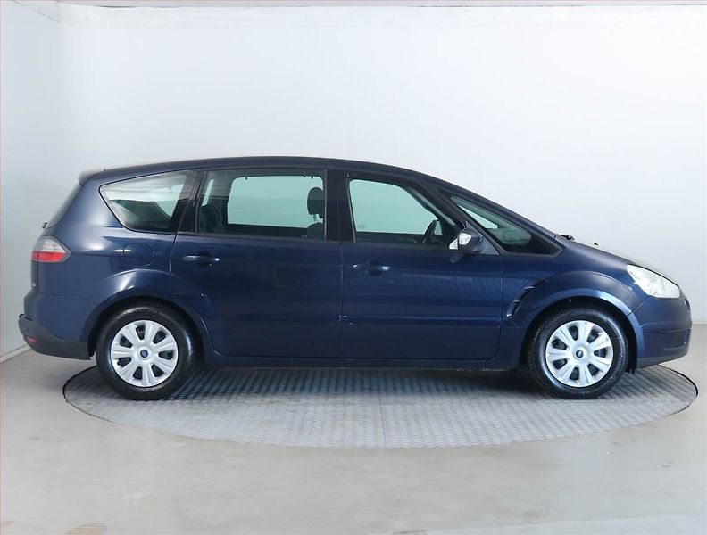 Ford S-MAX (2009) 2.0 TDCi, Tažné, jezdí skvěle - fotka 6 z 15