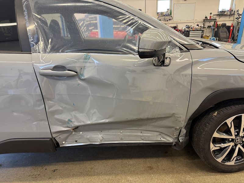 Toyota Corolla Cross 1.8l Hybrid 72 kW - fotka 10 z 22