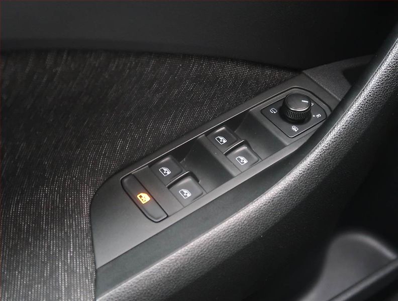Škoda Scala (2019) Style 1.6 TDI, Serv.kniha - fotka 20 z 23