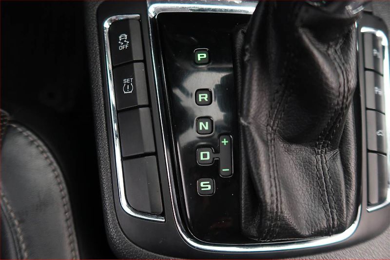 Škoda Superb (2012) Elegance 2.0 TDI, 4X4 - fotka 13 z 21