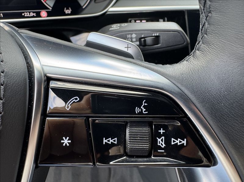 Audi A8 3,0 50 TDI QUATTRO LASER DPH - fotka 32 z 50