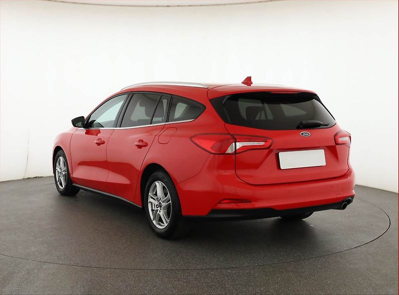 Ford Focus (2020) 1.5 EcoBlue, Tempomat - fotka 4 z 18