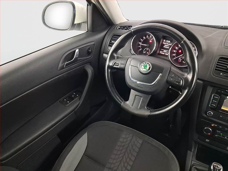 Škoda Yeti (2013) Adventure 2.0 TDI, Navi - fotka 7 z 18