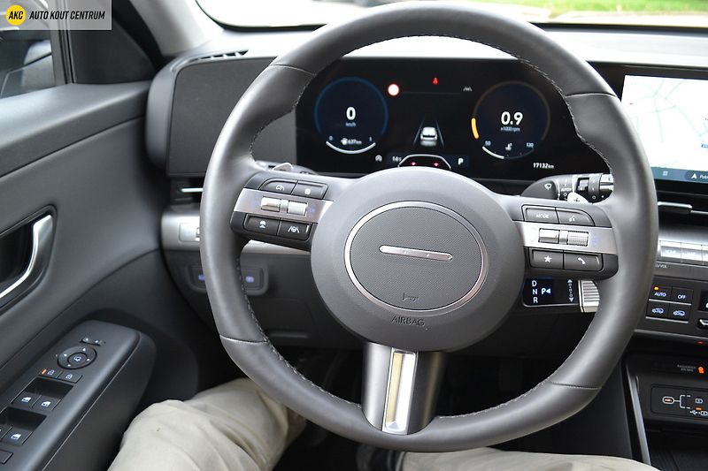 Hyundai Kona 1.0T-GDI DCT STYLE ECO TT - fotka 37 z 54