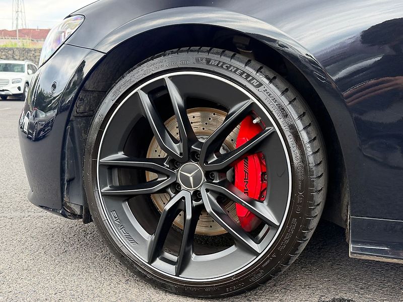 Mercedes-Benz Třídy E E 53 AMG Cabrio - fotka 24 z 44
