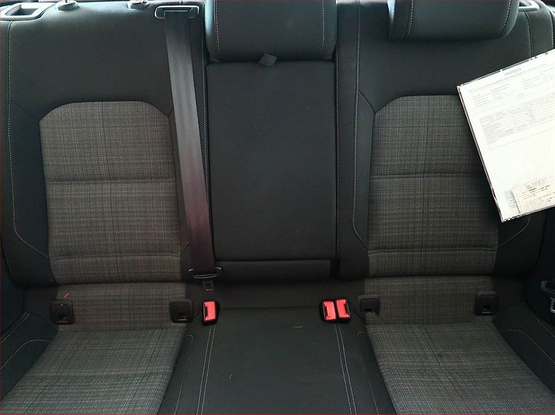Volkswagen Passat (2021) 2.0 TDI, Automat, Serv.kniha - fotka 10 z 20