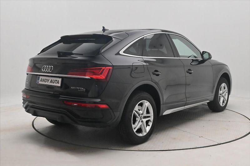 Audi Q5 2,0 50TFSIe 195kW 4x4 S-Tronic - fotka 5 z 32
