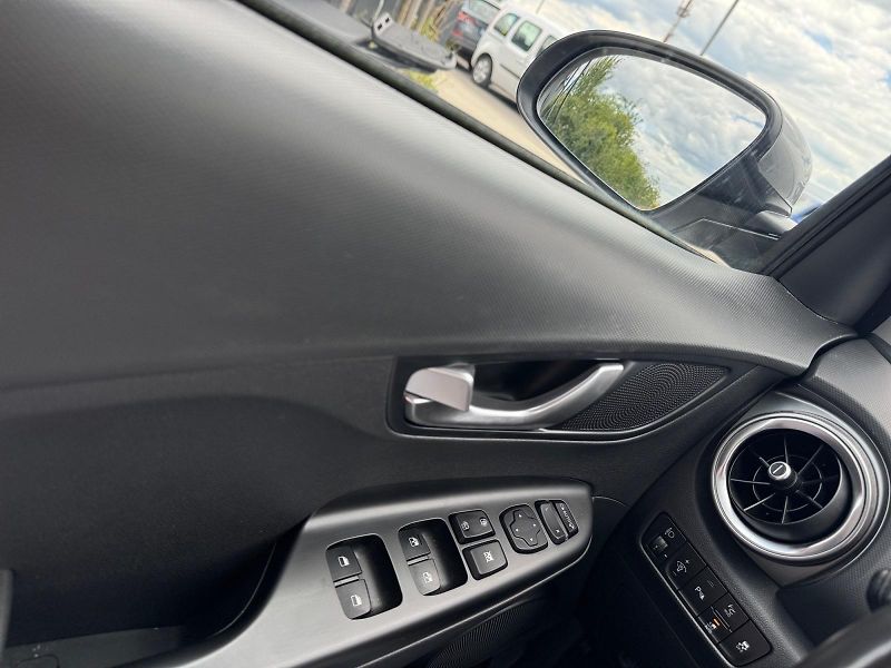 Hyundai Kona (2024) STYLE BEV 64kWh 150kW CZ DPH - fotka 11 z 11