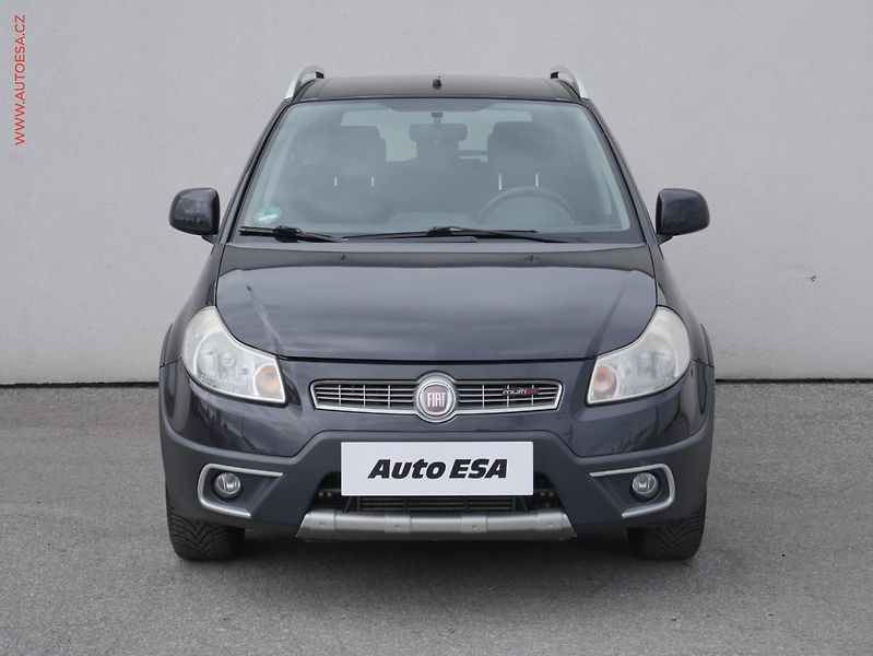 Fiat Sedici (2011) 2.0JTD 4x4, výhřev sed - fotka 2 z 17
